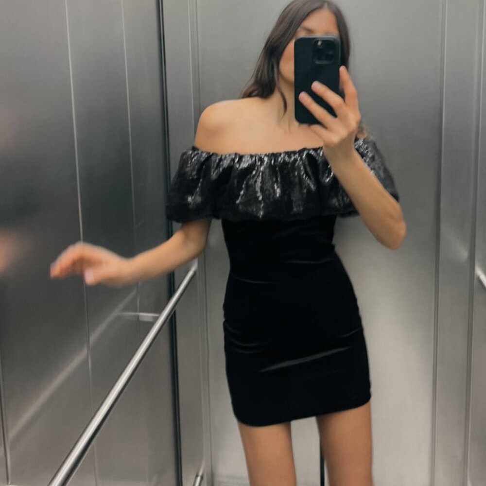 NWT BLACK FESTIVE SEQUIN OFF SHOULDER MINI velvet DRESS